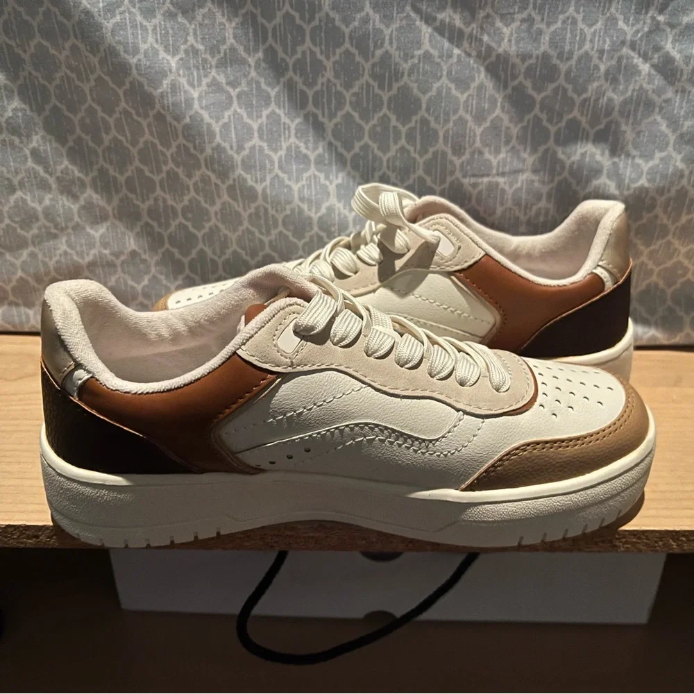 Stradivarius Brown Beige Sneakers 🤎 - Picture 5 of 11